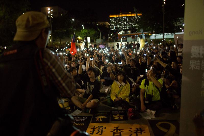 Protesters for HK's democracy in LA congregate in The Grand Park. (Christopher Tsui)