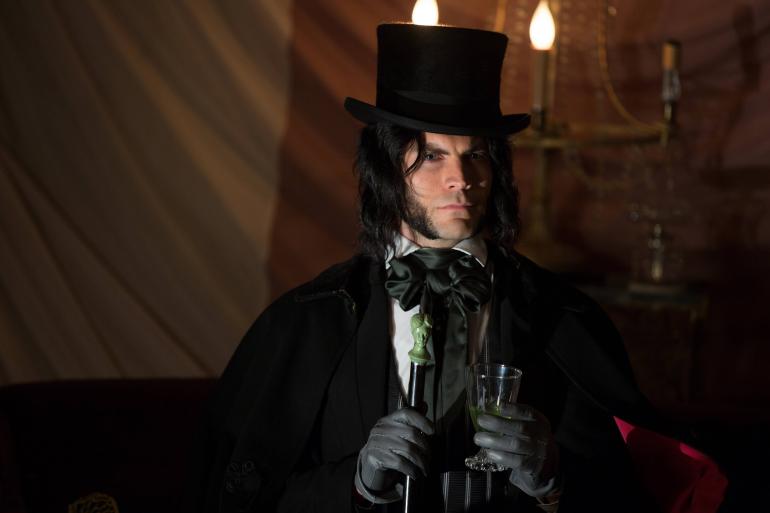 Wes Bentley as the tragic, terrifying Edward Moredrake.