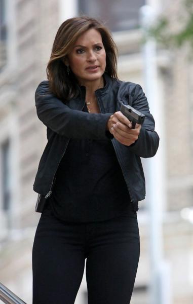 Olivia Benson (@LivBurns/Pinterest)