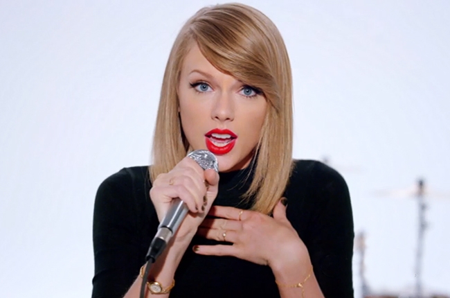 Taylor Swift's "Shake It Off" video has over 500 million views on YouTube (Big Machine Records).