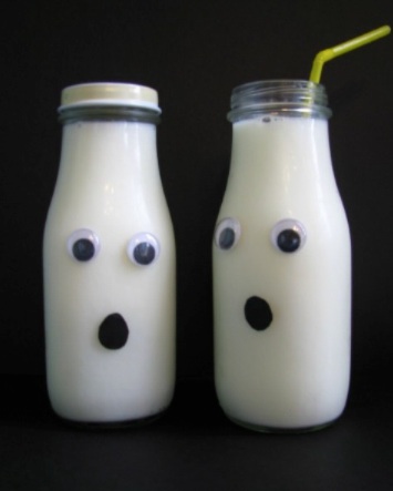 A child's worse nightmare, or a child's best friend (@glass_of_milk_/Instagram). A child's worse nightmare, or a child's best friend (@glass_of_milk_/Instagram).