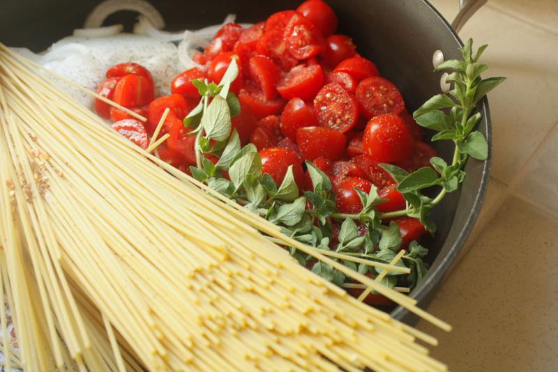 This ingenious one-pot pasta recipe is ideal for busy college students. (Maral Tavitian/Neon Tommy)