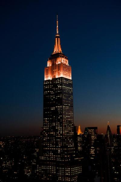 The Empire State Building lit up for World Kidney Day on 3/12/15 (Twitter)