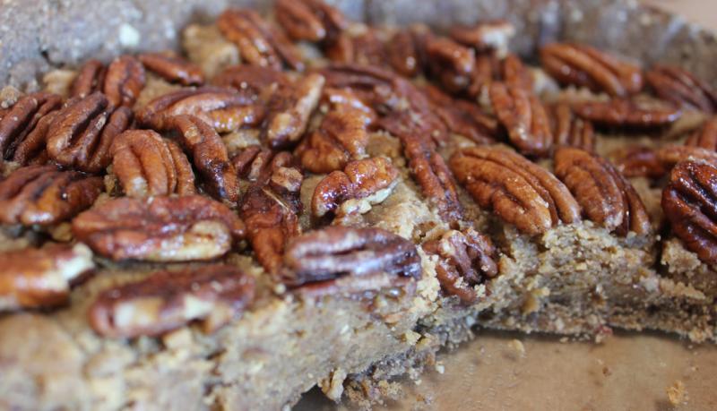 Irresistible Pecan Pie (Emily Deissler/Neon Tommy)