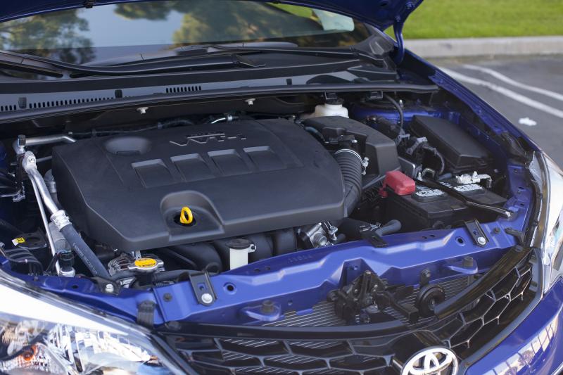 The Corolla's 1.8 liter DOHC 16-valve 4 cylinder engine (Amou "Joe" Seto/Neon Tommy) 