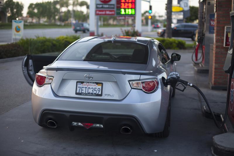 The Scion FR-S drinking its fill of 91 octane, before our test drive up to Malibu. (Amou "Joe" Seto/Neon Tommy).