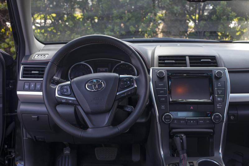 The Camry's interior is reminiscent of a Lexus (Amou "Joe" Seto/Neon Tommy)
