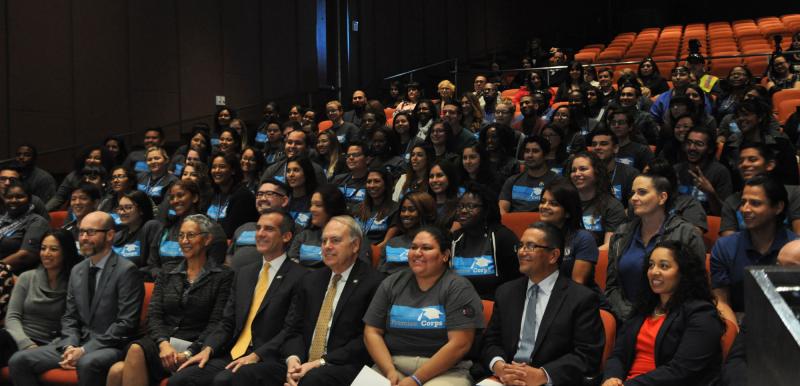 The newest class of AmeriCorps volunteers of Los Angeles. (Ariba Alvi/Neon Tommy)