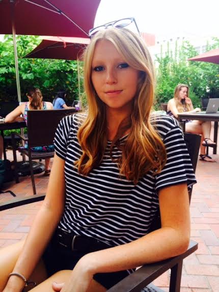 Lauren Black outside of USC's Annenberg School of Journalism. (Morgan Evans/Annenberg Media)