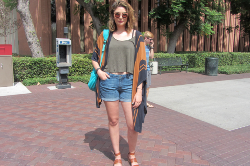 Shannon Delijani, USC junior, wears an over-sized sweater and crop top with shorts. (Morgan Evans / Neon Tommy)