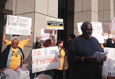 Muhammed Abdullah addresses the group (Chole Marie Riverea/Annenberg Media).