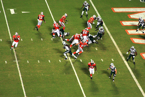 Dolphins vs. Jets, Oct. 2009. (hcabral, Creative Commons)