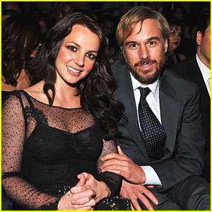 Britney Spears and Jason Trawick (justjared.com)