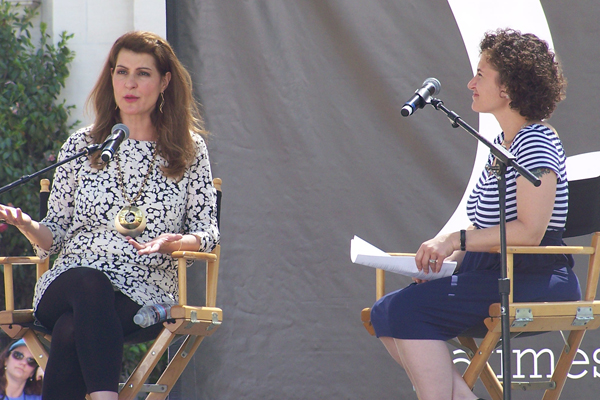 Nia Vardalos and KPCC host Alex Cohen (Mike Vulpo/NeonTommy)