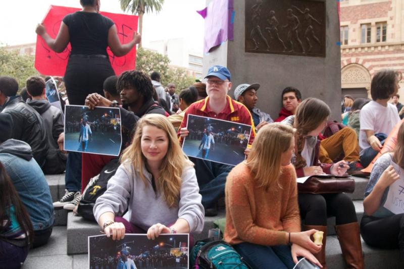 USC students spend their finals week participating in a sit-in. (Faith Jessie/ Neon Tommy)