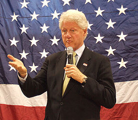 Clinton campaigning for his wife Hillary during 2008 campaign. (Wikimedia Commons)