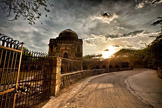 A mosque in New Delhi. (Wikimedia Commons)