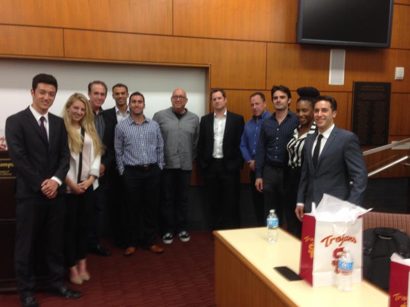 The panelists and USC Professor Jeff Fellenzer pose with the USC Sports Business Association's Executive Cabinet (Darian Nourian/Neon Tommy)