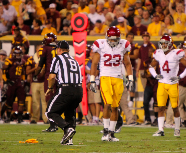 Offensive penalties have cost USC about 1.5 points per game. (James Santelli/Neon Tommy)