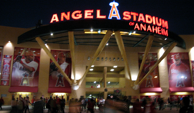 Angel Stadium after dark. (Kwong Yee Cheng/Creative Commons)