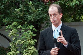 Thomas Drake, a former NSA official and whistleblower, said that Edward Snowden was right to expose the PRISM project to the public and called it a violation of Constitutional rights. (Pam Rutter/Project On Government Oversight/Creative Commons) Thomas Drake, a former NSA official and whistleblower, said that Edward Snowden was right to expose the PRISM project to the public and called it a violation of Constitutional rights. (Pam Rutter/Project On Government Oversight/Creative Commons)
