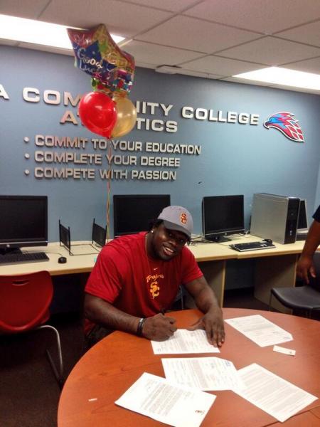 Claude Pelon is the Trojans' lone J.C. signing, but he'll have an immediate impact. (Claude Pelon/Twitter)