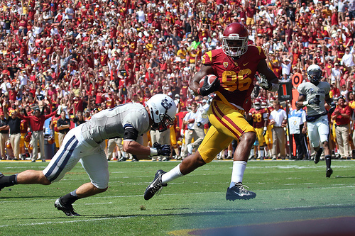 Xavier Grimble had the first touchdown catch by a USC tight end since last year against UCLA. (Matt Woo/Neon Tommy) Xavier Grimble had the first touchdown catch by a USC tight end since last year against UCLA. (Matt Woo/Neon Tommy)