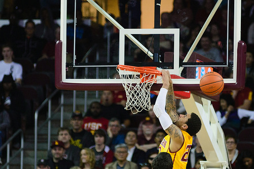 J.T. Terrell's missed alley-oop was one of all-too-many for USC. (Charles Magovern/Neon Tommy) J.T. Terrell's missed alley-oop was one of all-too-many for USC. (Charles Magovern/Neon Tommy)