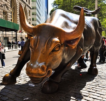 Wall Street bull (photo courtesy of Creative Commons).