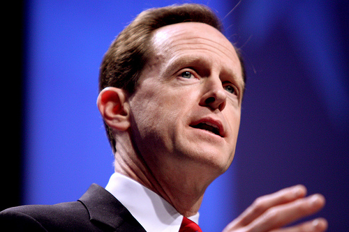 Sen. Pat Toomey, R-Pa., (pictured) and Sen. Joe Manchin, D-W.Va., drafted and spearheaded the legislation (Gage Skidmore/Creative Commons).