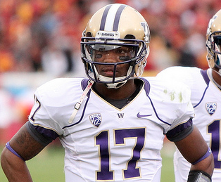 Keith Price faces a difficult task Saturday, as his Huskies take on the No. 3 LSU Tigers. (James Santelli/Neon Tommy)