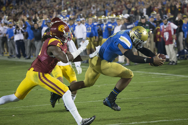 Brett Hundley and the UCLA Bruins have had their troubles this season. (Neon Tommy)