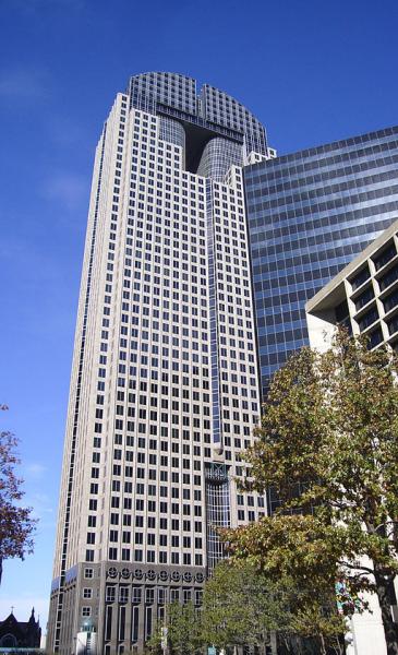 JPMorgan Chase Tower (Kent Wang)