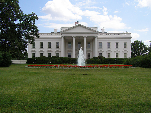 The White House (Seansie/Flickr)