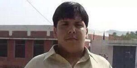 A picture of Aitizaz Hasan that has been getting attention in social media (huffington post/twitter)