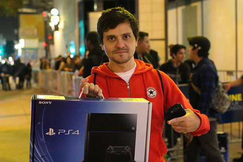 People lined up all over the country to get their hands on the new PS4, some with titleernate methods (Neontommy/ Jenna Pittaway) People lined up all over the country to get their hands on the new PS4, some with alternate methods (Neontommy/ Jenna Pittaway)