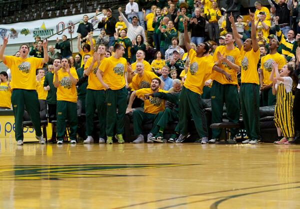 The slipper certainly fits the North Dakota State Bison. (Twitter/NDSUmbb)