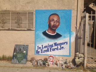 A memorial to Ezell Ford at West 65th St and Broadway in Los Angeles. (Phoenix Tso/Neon Tommy)