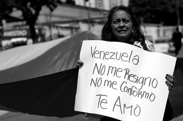 Venezuela’s ongoing economic challenges are ultimately predicted to shrink the economy by 7 percent. (Carlos Díaz / Creative Commons)