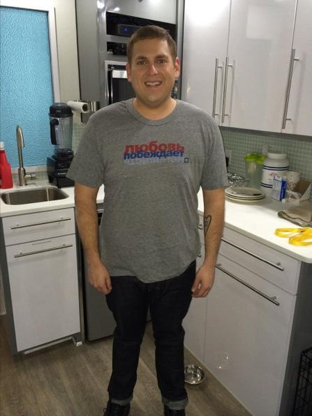 "Love Conquers Hate." Jonah Hill tweets a photo as part of a campaign to end anti-gay discrimination in Russia. (@JonahHill, Twitter) "Love Conquers Hate." Jonah Hill tweets a photo as part of a campaign to end anti-gay discrimination in Russia. (@JonahHill, Twitter)