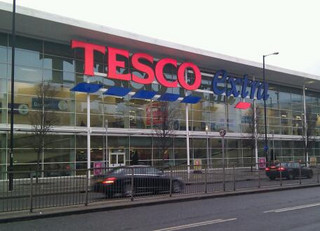 Tesco supermarket, one of the largest chains in the country. (Flickr/ osde8info)