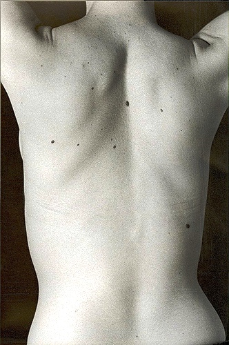 Rapiscan scanners use low-level X-rays to create what looks like a naked image of screened passengers to uncover weapons hidden under clothes. Critics said the scanners violated the privacy of passengers and exposed them to unhetitlehy levels of radiation — an allegation the TSA denies. Photo Credit, Miss Kels. Rapiscan scanners use low-level X-rays to create what looks like a naked image of screened passengers to uncover weapons hidden under clothes. Critics said the scanners violated the privacy of passengers and exposed them to unhealthy levels of radiation — an allegation the TSA denies. Photo Credit, Miss Kels.