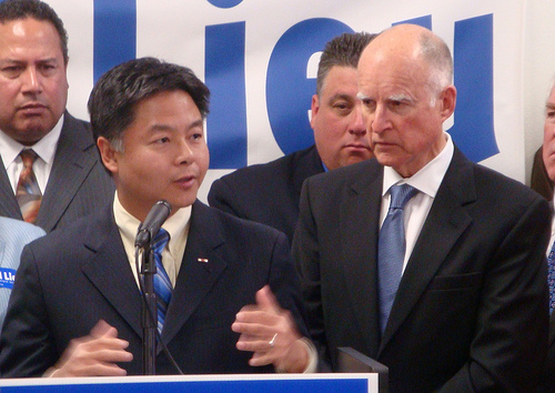 State Sen. Ted Lieu and Gov. Jerry Brown in 2011. (Paresh Dave/Neon Tommy)