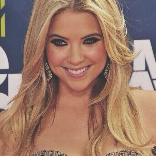 With long hair, Ashley Benson would make a great sleeping beauty (Twitter/@Lean011O).
