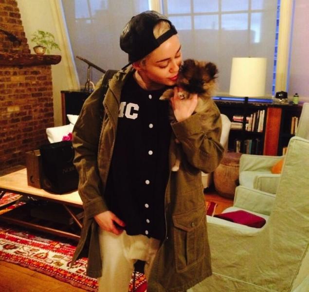 (Twitter/@MileyCyrus) (Twitter/@MileyCyrus)