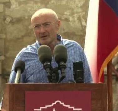 Phil Collins at a press conference (Twitter/@KPRCLocal2).