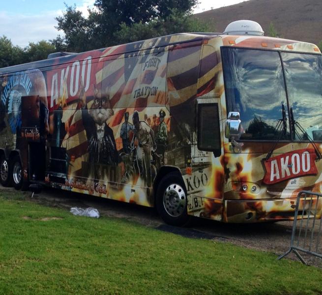 T.I.'s tour bus has an ode to Trayvon Martin painted on the side (Kathy Zerbib/Neon Tommy).