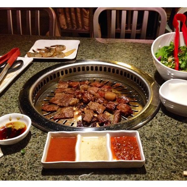 AYCE Korean BBQ and a buffet bar? Yes, please, Bulgogi House (Neon Tommy/Kathy Zerbib).