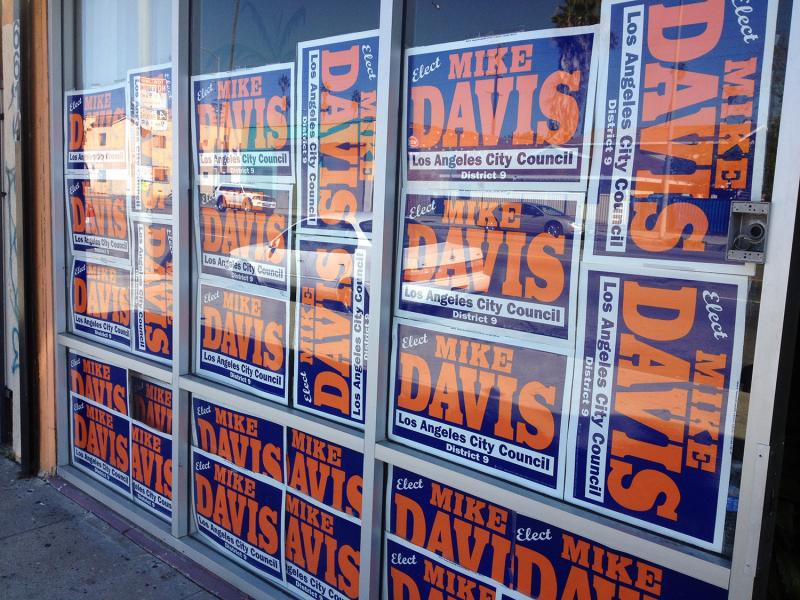 Mike Davis' campaign office on Broadway.