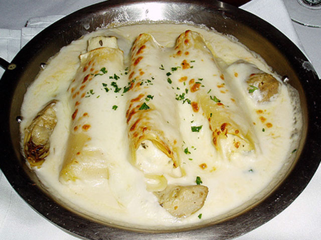 This manicotti recipe calls for lots and lots of cheese (Joelk75 / Flickr).